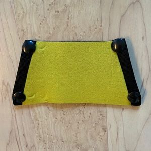 OneSole | yellow top